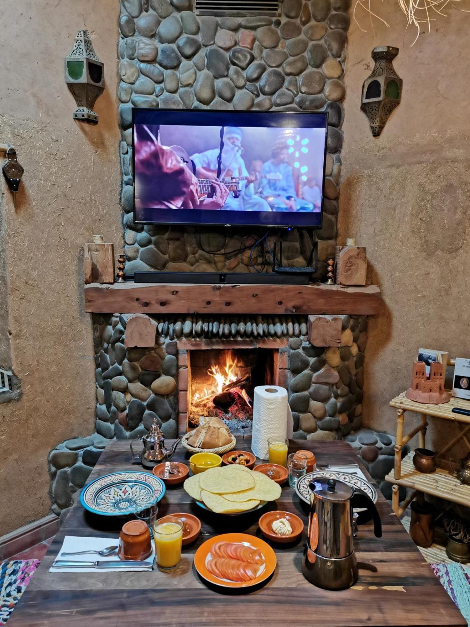 Maison D'Hote Tamatart - Homestay Kelaat-M'Gouna エクステリア 写真